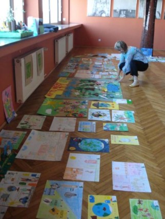 Elbląg, Na konkurs wpłynęło ponad 200 prac. Jury miało trudny orzech do zgryzienia