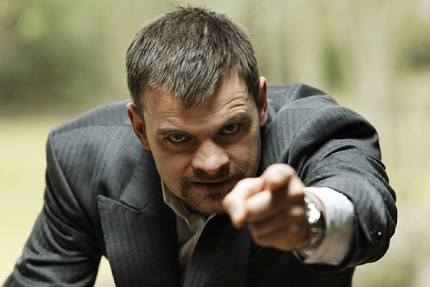 Elbląg, W skórze węża