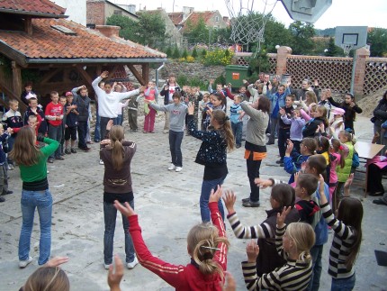 Elbląg, W wakac je członkowie Oratorium prowadzili zajęcia z dziećmi i młodzieżą.