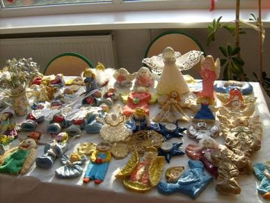 Elbląg, Aniołki, występy teatralne i… ciasto