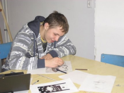 Elbląg, zajęcia z technik graficznych, na zdj. Wojtek Linkiewicz – I Liceum Plastyczne Elbląg, zajęcia z technik graficznych, na zdj. Wojtek Linkiewicz – I Liceum Plastyczne