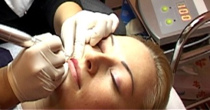 Elbląg, Makijaż permanentny przy dzisiejszej technice robi się bardzo sprawnie i prawie bezboleśnie