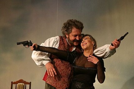 Elbląg, na zdj. Teresa Suchodolska-Wojciechowska i Mariusz Michalski