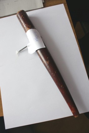 Elbląg, Bandyci grozili przechodniowi pobiciem drewnianą pałką Elbląg, Bandyci grozili przechodniowi pobiciem drewnianą pałką