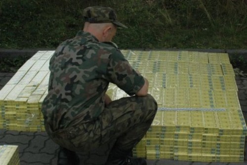 Elbląg, Pogranicznicy ujawnili w sumie 13 960 szt. papierosów marki Jin Ling i Viceroy