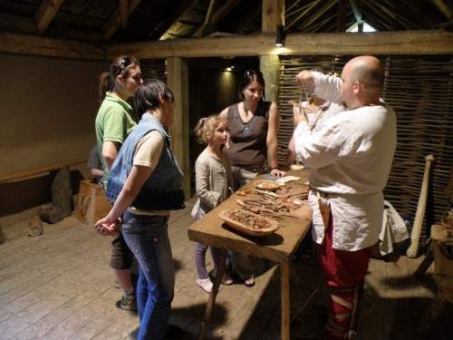 Elbląg, W chacie wikingów