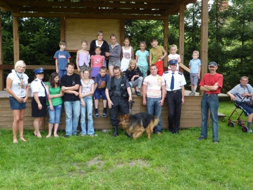 Elbląg, Tropicieli zagadek kryminalnych odwiedzili wczoraj (4 sierpnia) elbląscy policjanci