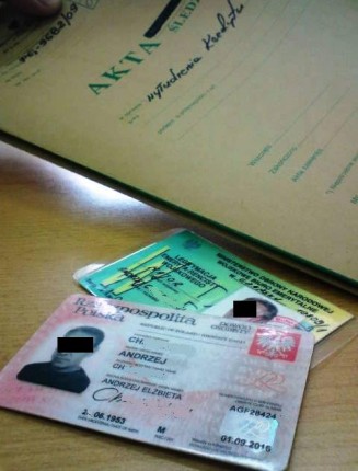 Elbląg, 52-letni mieszkaniec Trójmiasta, przedstawiając fałszywy dowód osobisty próbował wyłudzić kredyt na zakup laptopa