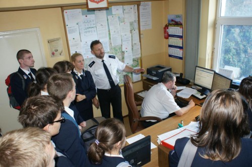 Elbląg, Uczniowie mogli m.in. przyjrzeć się z bliska pracy policjantów służby dyżurnej