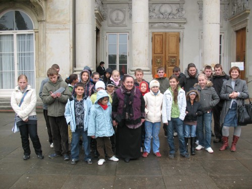 Elbląg, Szczególnie interesująca okazała się wycieczka do stolicy. Uczestnicy programu mieli okazję zwiedzić historyczne zabytki kultury polskiej