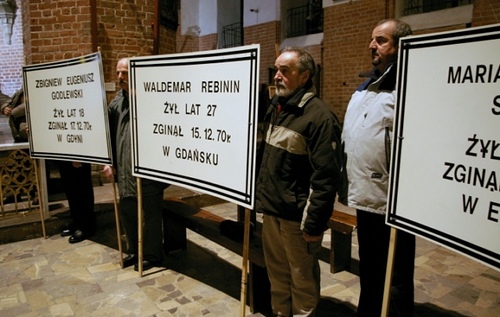 Elbląg, Zbyszek Godlewski, Waldemar Rebinin i Marian Sawicz to elblążanie, którzy zginęli w grudniu 1970 r. "Solidarność" chce, by pamięć o nich i o tym, co się w wówczas wydarzyło w Elblągu nie zginęła