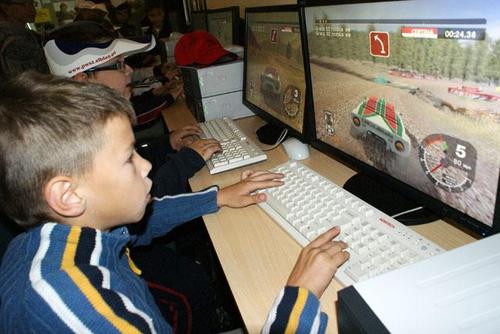 Elbląg, W okresie ferii we wszystkich elbląskich szkołach prowadzone będą dodatkowe zajęcia dla dzieci i młodzieży, m.in. komputerowe