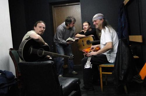 Elbląg, W niedzielę w Krypcie zagra formacja EASY GAME