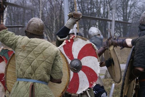 Elbląg, Wikingowie ćwiczyli walki i szyki przygotowując się do nowego sezonu