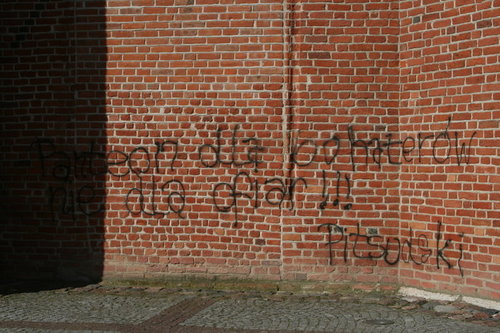 Elbląg, Tragedia nie łączy, a dzieli