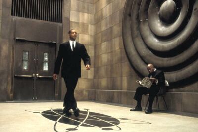 Elbląg, Faceci w czerni