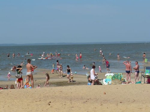 Elbląg, W godzinach największych upałów, czyli pomiędzy 10 a 14, najlepiej w ogóle unikać wychodzenia na słońce Elbląg, W godzinach największych upałów, czyli pomiędzy 10 a 14, najlepiej w ogóle unikać wychodzenia na słońce