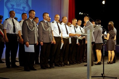 Elbląg, Podczas uroczystej akademii 167 policjantów awansowało na wyższe stopnie służbowe Elbląg, Podczas uroczystej akademii 167 policjantów awansowało na wyższe stopnie służbowe