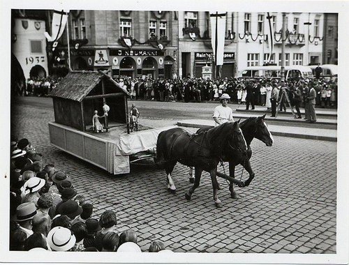 Elbląg, Parada z okazji 700-lecia Elbląga