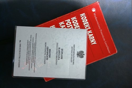 Elbląg, Nietrzeźwemu kapitanowi policjanci zatrzymali uprawnienia do pływania statkiem - dyplom kapitana żeglugi