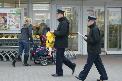 Elbląg, Ankietę przeprowadzili wśród mieszkańców Elbląga uczniowie klasy mundurowej Zespołu Szkół Technicznych