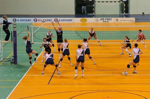 Elbląg, Atak zawodniczki Orła Joanny Kocemby Elbląg, Atak zawodniczki Orła Joanny Kocemby