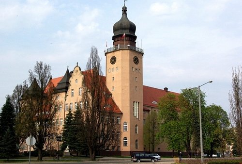 Elbląg, Czy trzeci rok z rzędu grozi Elblągowi niewykonanie budżetu?