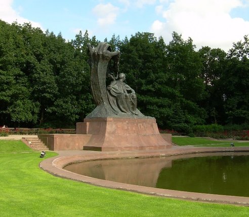 Elbląg, Miniony rok był rokiem Chopina, a obecny jest Rokiem Liszta. 14 kwietnia o tych wielkich kompozytorach i pianistach będzie mówić Krystyna Pasquier z Paryża...