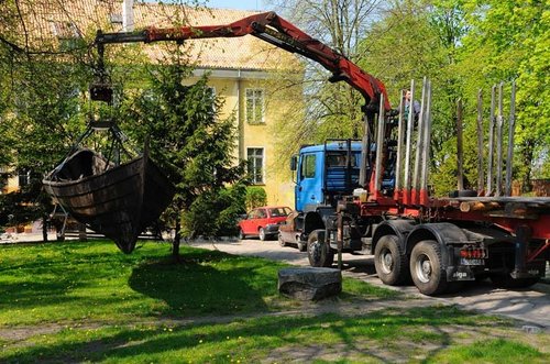 Elbląg, Replika łodzi stanęła na dziedzińcu elbląskiego Mzuem Elbląg, Replika łodzi stanęła na dziedzińcu elbląskiego Mzuem