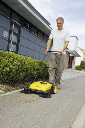 Żegnaj miotło i szufelko Żegnaj miotło i szufelko