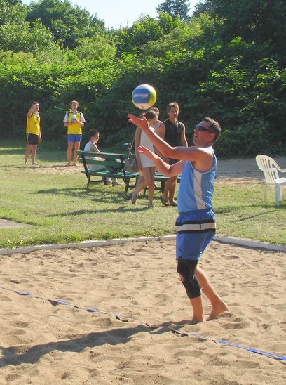Elbląg, 18 drużyn zgłosiło się do pierwszego turnieju o Mistrzostwo Elbląga w Piłce Siatkowej Plażowej na elbląskim basenie Elbląg, 18 drużyn zgłosiło się do pierwszego turnieju o Mistrzostwo Elbląga w Piłce Siatkowej Plażowej na elbląskim basenie