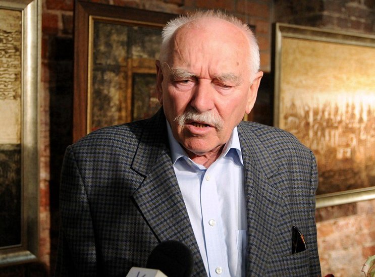 Elbląg, Janusz Hankowski, uczestnik Salonu Elbląskiego od lat. Wierzy, że to znakomita promocja dla młodych twórców Elbląg, Janusz Hankowski, uczestnik Salonu Elbląskiego od lat. Wierzy, że to znakomita promocja dla młodych twórców