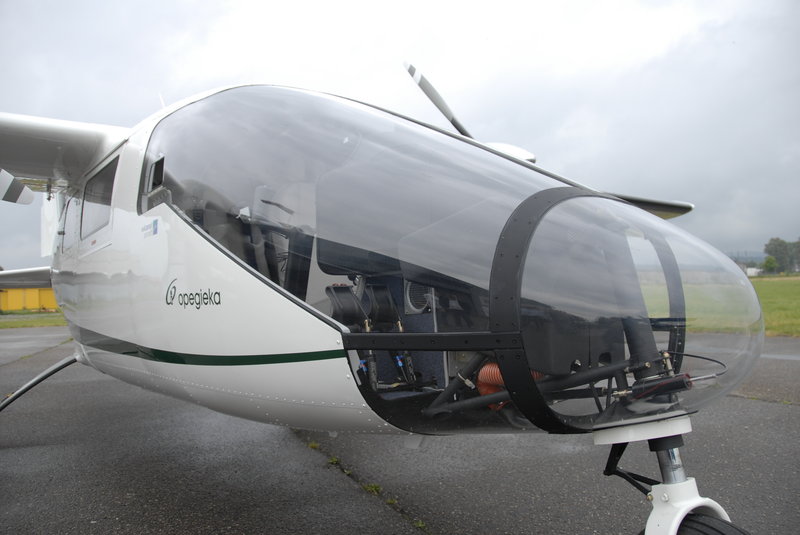 Elbląg, OPEGIEKA ma samolot
