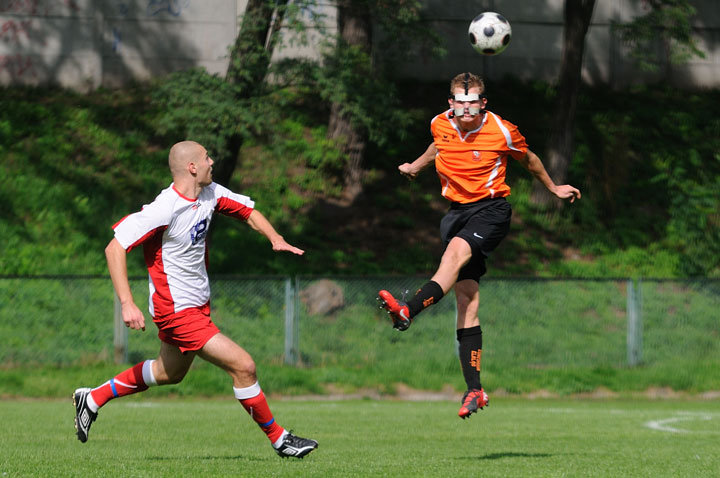 Elbląg, Szymon Sadowski z Concordii mimo kontuzji nosa wystapił w meczu z Dębem