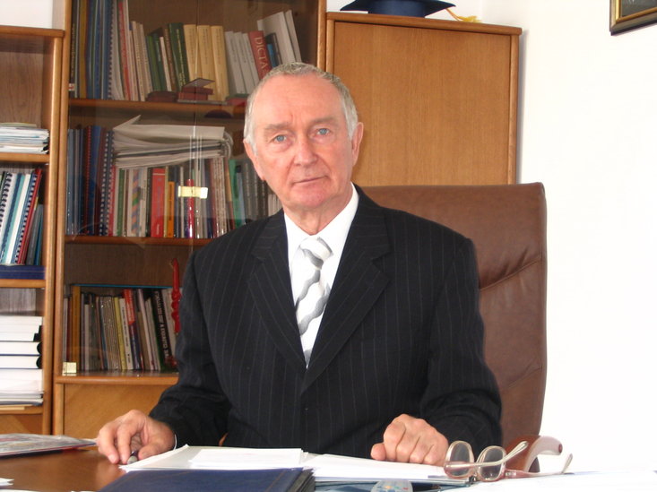 Elbląg, prof. dr Zdzisław Dubiella, prorektor i założyciel EUH-E. Elbląg, prof. dr Zdzisław Dubiella, prorektor i założyciel EUH-E.