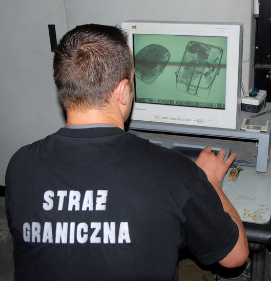 Elbląg, Miał w bagażu naboje do rewolweru