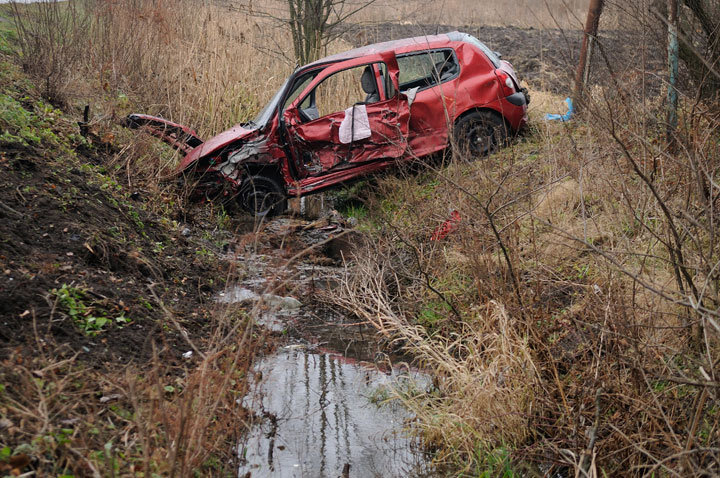 Elbląg, Rubno: zderzenie clio z seatem