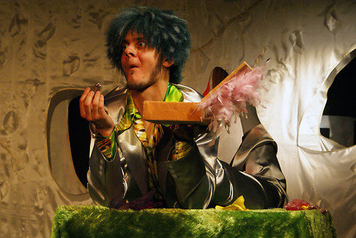 Elbląg, scena ze spektaklu (na zdj. Leszek Andrzej Czerwiński -