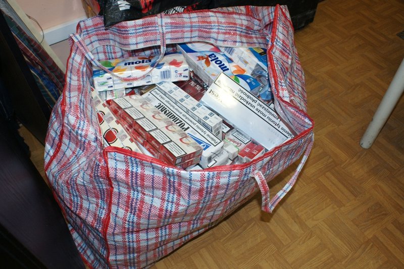 Elbląg, Złodzieje działali tak szybko, że nie zauważyli, jak do torby pakują chusteczki higieniczne, choć chcieli papierosy