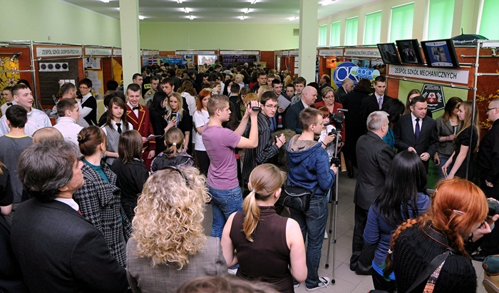 Elbląg, Targowanie się elbląskich szkół (o ucznia) Elbląg, Targowanie się elbląskich szkół (o ucznia)