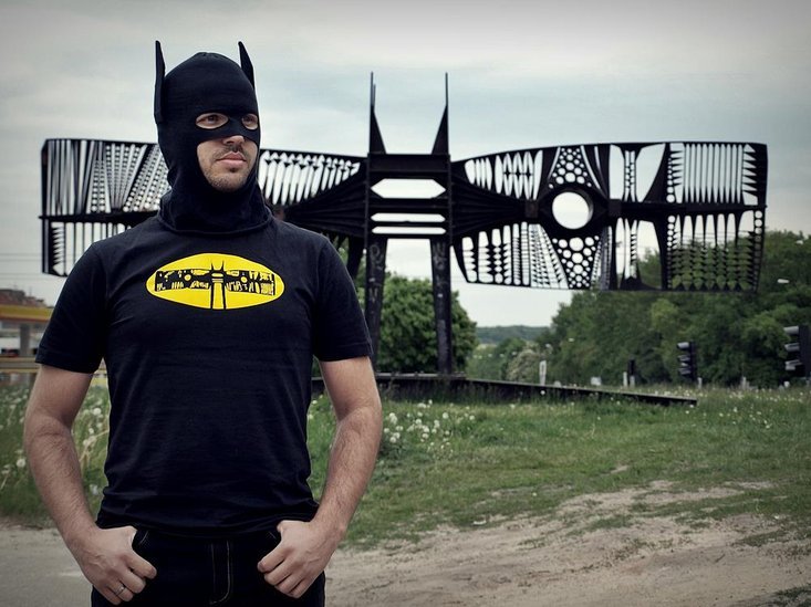 Do kupienia jest tylko 100 koszulek.