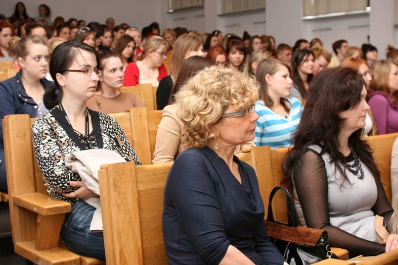 Elbląg, Rodzina w wektorze przesuniętego czasu