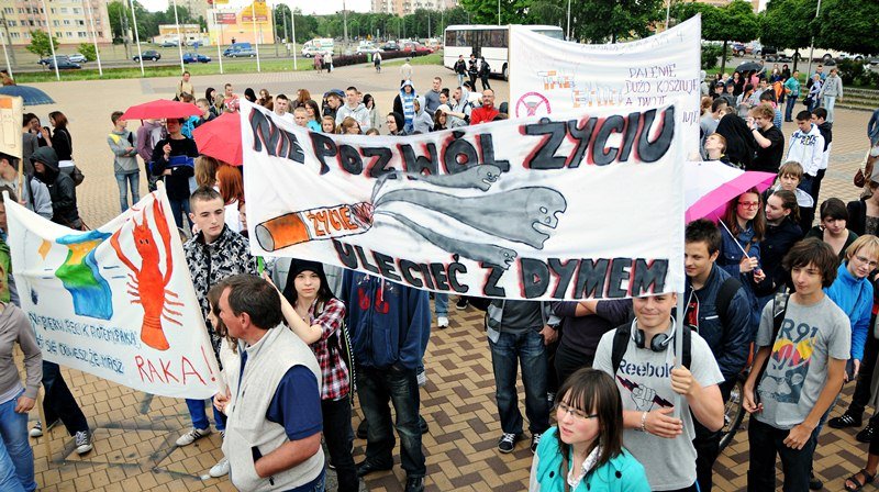 Elbląg, Coraz młodsi sięgają po papierosa Elbląg, Coraz młodsi sięgają po papierosa