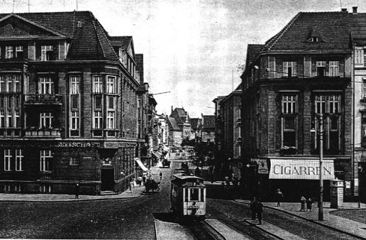 Elbląg, Budynek banku przy Placu Fryderyka Wilhelma (obecny Pl. Słowiański) Elbląg, Budynek banku przy Placu Fryderyka Wilhelma (obecny Pl. Słowiański)