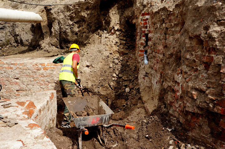 Elbląg, Dziś ruszyły badania archeologiczne na ul. Pocztowej