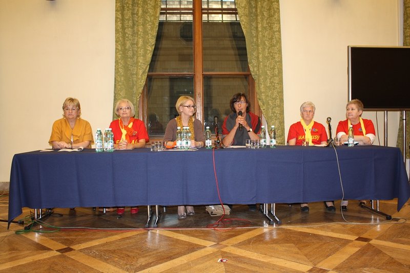 Elbląg, Na zdj. od lewej: Elżbieta Gelert. Jadwiga Król, Agnieszka Kozłowska-Rajewicz