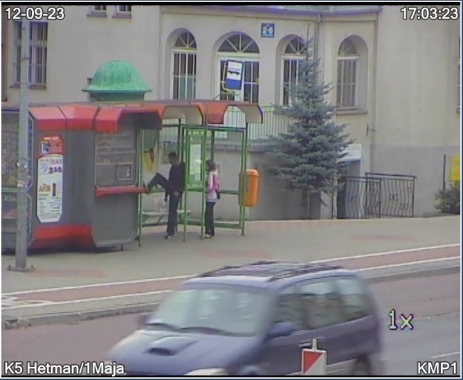 Elbląg, Operator miejskiego monitoringu zauważył agresywnego mężczyznę i na miejsce skierowano radiowóz Elbląg, Operator miejskiego monitoringu zauważył agresywnego mężczyznę i na miejsce skierowano radiowóz