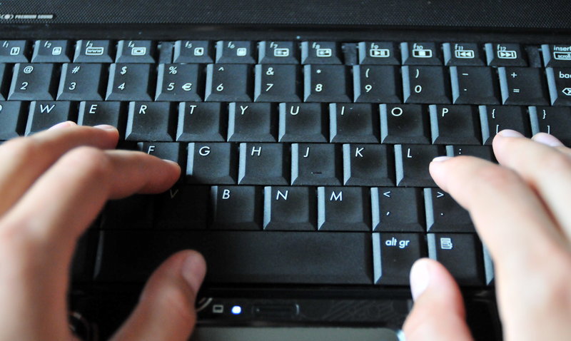 Elbląg, Dokonując transakcji w Internecie należy być ostrożnym, by nie paść ofiarą oszusta