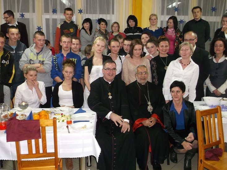 Elbląg, Wspólna fotografia z Arcybiskupem Rafaelem i duszpasterzem WM WK OHP ks. prałatem Henrykiem Błaszczykiem,