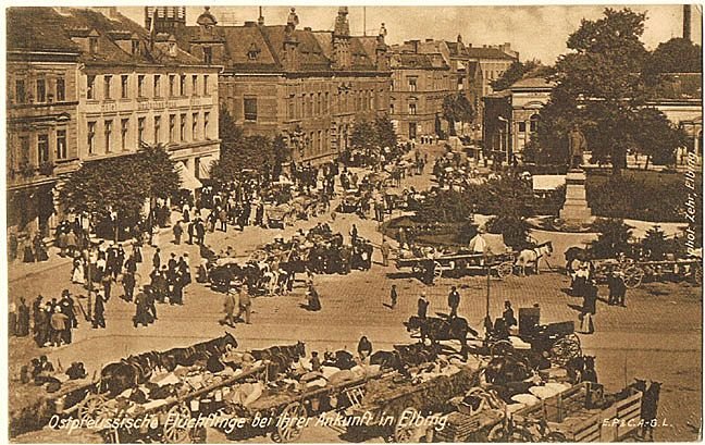 Elbląg, Uchodźcy z Prus Wchodnich na Placu Wilhelma (obecnie pl. Słowiański)